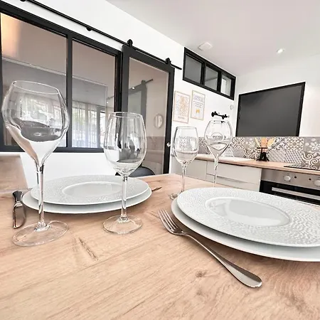 Moisson Pepite Au Centre Avec Parking Lejlighed *