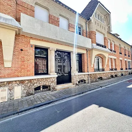 Moisson Pepite Au Centre Avec Parking Lejlighed Reims