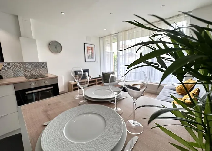 Moisson Pepite Au Centre Avec Parking *