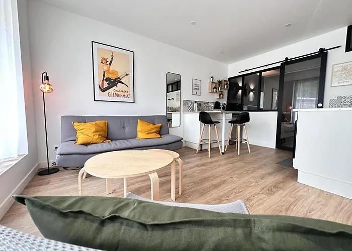 Moisson Pepite Au Centre Avec Parking *