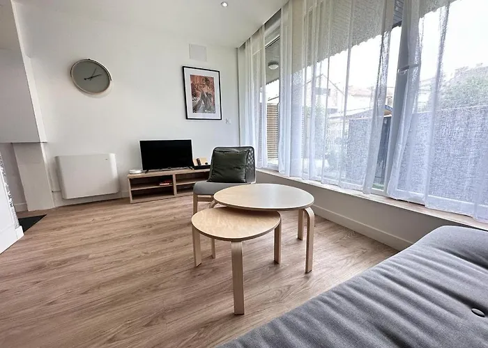 Moisson Pepite Au Centre Avec Parking *